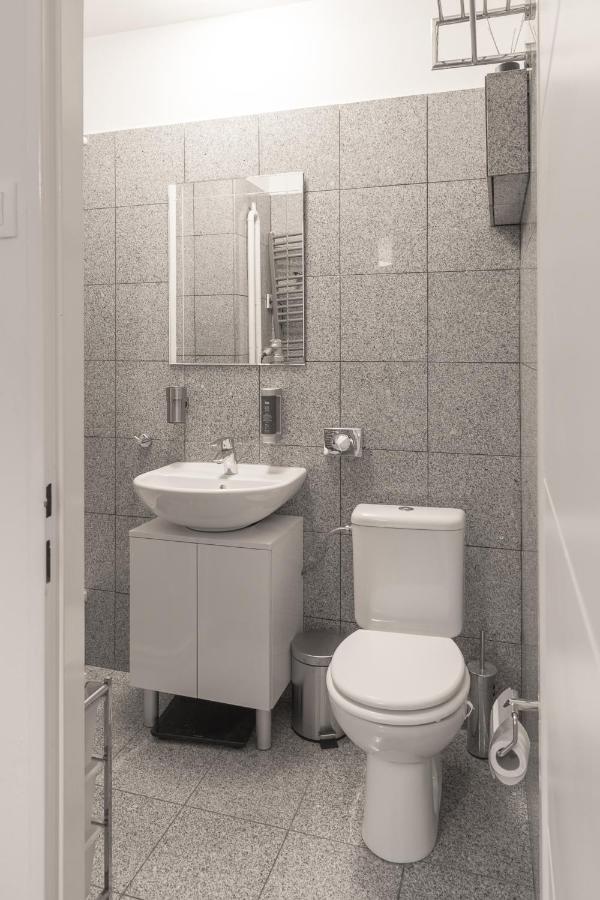 Skolska Junior Apartment Prague Exterior photo